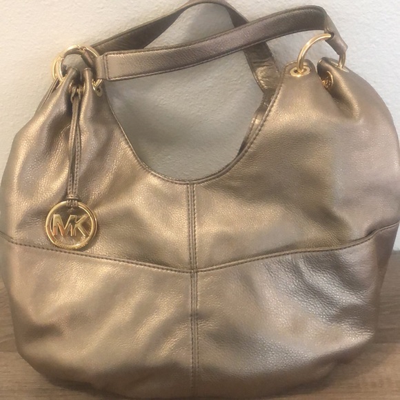 Michael Kors large Layton leather hobo style shoulder bag. - Picture 5 of 11